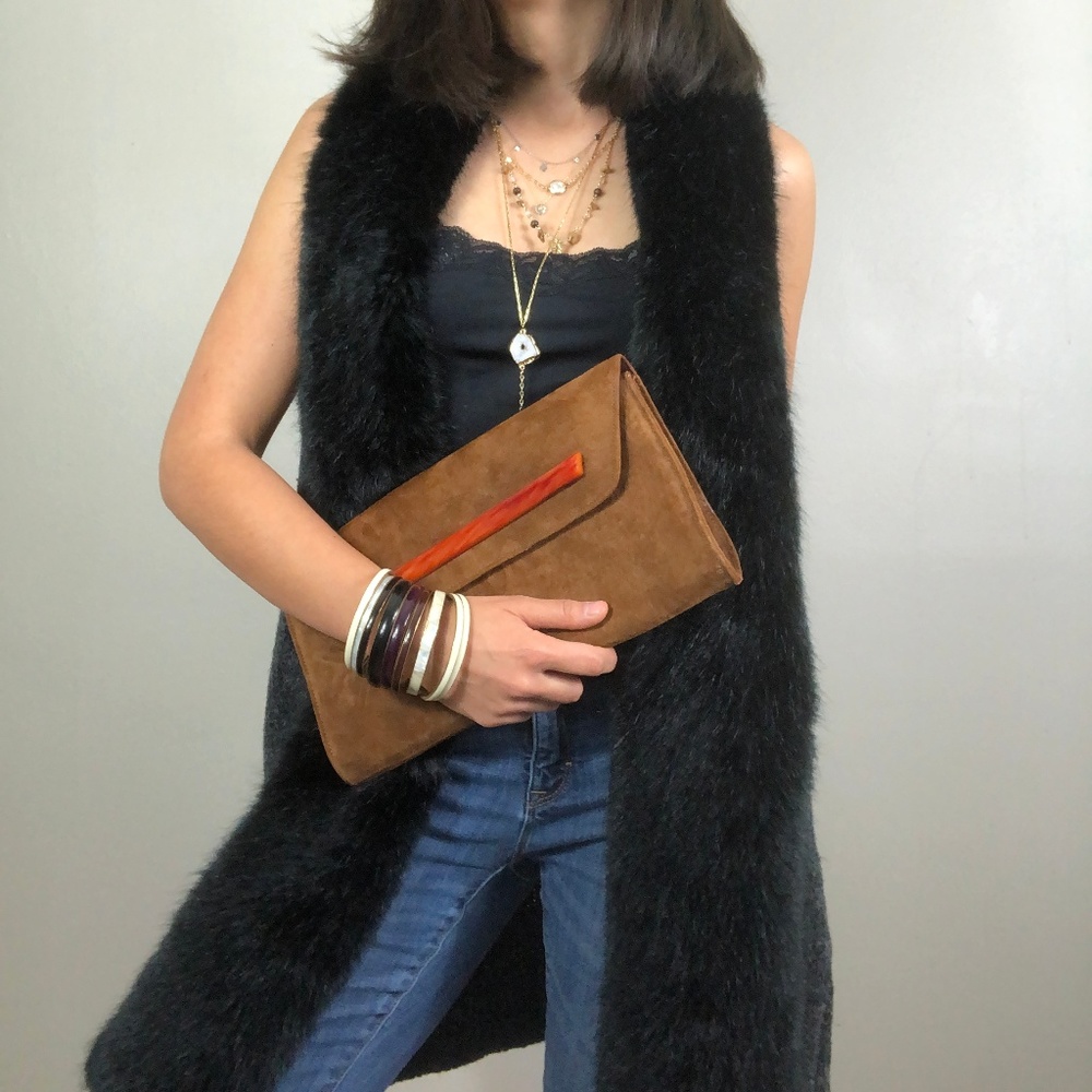 ⛔️SOLD⛔️Vintage Brown Faux Suede Clutch Purse - Picture 1 of 8